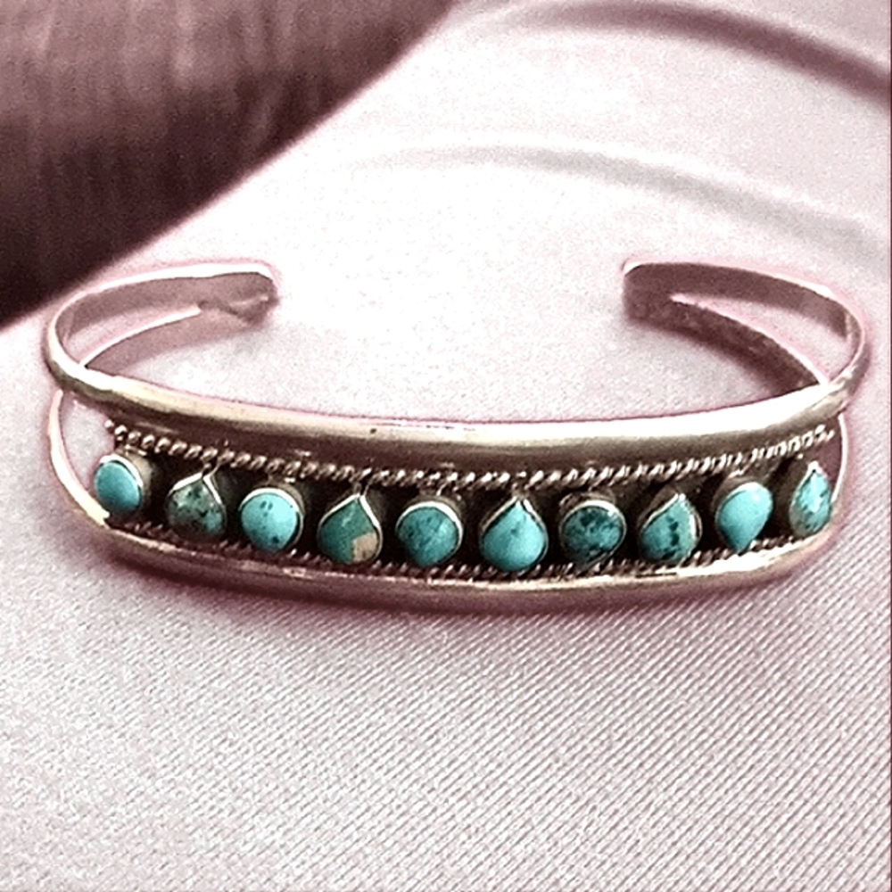 Vintage Taxco Mexico Turquoise and Sterling Silver Cuff Bracelet TD-58